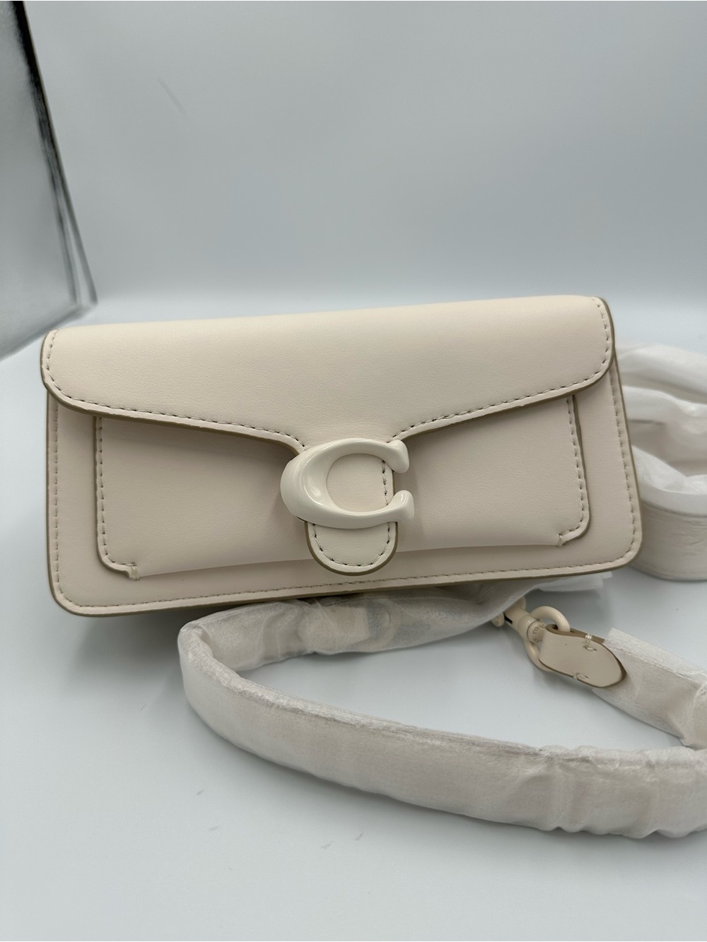 Limited Coach Tabby 20 Shoulder Bag Chalk White Leather Tonal C Hardware CAM8